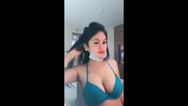 Live Cewek Toge Montok Pamer Full Body Indonesia Viral Luberan